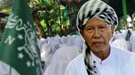 Kolase : Pengasuh Ponpes Sabilul Ihsan KH. Hamid Mannan Munif dan para santri saat merayakan satu abad NU.