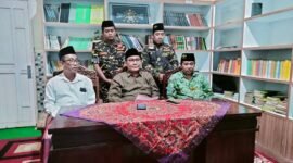 Ketua PC NU Pamekasan KH. Taufiq Hasyim saat konfrensi pers.