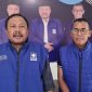 Ketua DPD PAN Pamekasan Dul Haq (kiri) didampingi Sekretaris Heru Budhi Prayitno. (FOTO: DOK. KLIK MADURA)