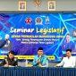 Anggota DPRD Jatim H. Alyadi Mustofa saat menyampaikan materi di Universitas Madura.