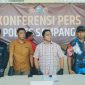 Kasatreskrim Polres Sampang, AKP Sigit Nursiyo Dwiyugo saat memimpin konfrensi pers.