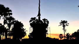 Monumen keris di perbatasan Kabupaten Sumenep - Pamekasan. (DOK. KLIKMADURA)