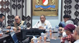 Waketum Kadin Indonesia Bidang KEK, KI dan PSN, Akhmad Ma'ruf Maulana rakor dengan para perwakilan Kementerian terkait pembentukan Pokja. (FOTO: HUMAS KADIN INDONESIA)