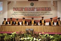 Jajaran senat dan rektorat IAI NATA Sampang saat wisuda ke-20 di Ballroom Hotel Odaita, Pamekasan.