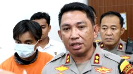 Kapolres Bangkalan AKBP Febri Isman Jaya saat memberikan keterangan kepada awak media. (FOTO: HUMAS POLRES BANGKALAN)