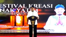 Bupati Sumenep Achmad Fauzi Wongsojudo memberikan sambutan saat membuka Festival Anak Yatim di Pendopo Keraton Sumenep.