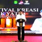 Bupati Sumenep Achmad Fauzi Wongsojudo memberikan sambutan saat membuka Festival Anak Yatim di Pendopo Keraton Sumenep.