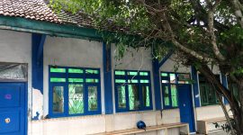 Salah satu kondisi bangunan SDN Pangongseyan 1, Kecamatan Torjun yang mengalami rusak parah. (SUPRIYANTO / KLIKMADURA)