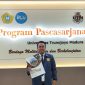 Prengki Wirananda,. S.Kel,. M.Si usai Yudisium Pascasarjana di Gedung Lantai 8 Universitas Trunojoyo Madura (UTM).