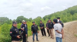 Pengurus DPW BNPM Jatim saat investigasi di Desa Majungan, Kecamatan Pademawu, Pamekasan. (KLIK MADURA)