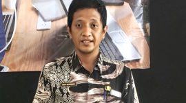 Plt Kabid Bina Pemerintah Desa, Dinas Pemberdayaan Masyarakat dan Desa (DPMD) Sampang, Iwan Boediman. (SUPRIYANTO / KLIKMADURA)