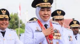 Momen Khofifah Indar Parawansa usai dilantik menjadi Gubernur Jatim untuk periode ke dua. (SUMBER FOTO: IG @khofifah.ip)
