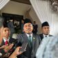 Ketua DPRD Pamekasan Ali Masykur saat diwawancara awak media.