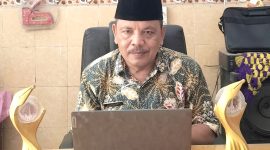 Kepala SDN Gunung Sekar 2, Rohmadi. (KLIKMADURA)