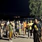 Puluhan pedagang di kawasan eks Stasiun PJKA berkumpul menyampaikan penolakan terhadap rencana penutupan sementara oleh Pemkab Pamekasan. (MOH. IQBALUL KHAVEI MZ / KLIKMADURA)