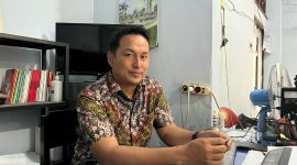 Koordinator PKH Wilayah VI Jawa Timur, Hanafi. (MOH. IQBALUL KHAVEI MZ / KLIKMADURA)