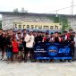 Peserta turnamen Free Fire foto bersama usai pertandingan di Kafe Teras Rumah Pamekasan. 