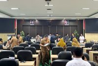 Suasana ruang paripurna usai DPRD Pamekasan rapat bersama DPMD Pamekasan. (MOH. IQBALUL KHAVEI MZ / KLIKMADURA)