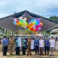 Wabup Pamekasan H. Sukriyanto didampingi Sekkab Masrukin, Kadinkes dr. Saifuddin dan beberapa tokoh masyarakat saat peluncuran posyandu SEJIWA.