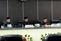 Ketua DPRD Pamekasan Ali Masykur didampingi Wakil Ketua Dewan Ismail dan Khairul Umam saat rapat internal membahas LKPJ Bupati Pamekasan tahun anggaran 2024.