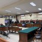 Suasana sidang putusan kasus tindak pidana korupsi yang menyeret mantan anggota DPRD Pamekasan, Zamachsary. (ISTIMEWA)