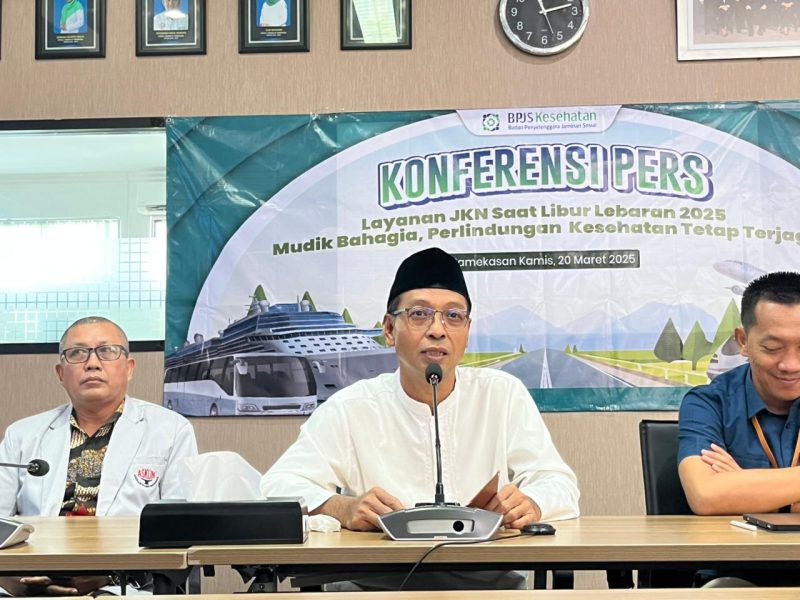 Kepala Dinas Kesehatan (Dinkes) Pamekasan dr. Saifuddin saat menghadiri konfrensi pers beberapa waktu lalu. (MOH. IQBALUL KHAVEI MZ / KLIKMADURA)