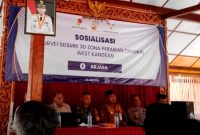 Suasana sosialisasi rencana survei seismik migas di Kecamatan Arjasa, Pulau Kangean, Sumenep. (MIHOSEN UNTUK KLIKMADURA)
