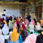 ANTUSIAS: KPM PKH di Kelurahan Kowel antusias mengikuti pertemuan. (LAILIYATUN NURIYAH/KLIK MADURA)