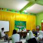 KHIDMAT: Ketua Yayasan Al-Faqih Muhammad Bilfaqih, S.Sos menghadiri raker dan pelantikan Kepsek di LPI Abfa Pamekasan. (LAILIYATUN NURIYAH/KLIK MADURA).