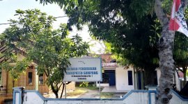 SEPI: Tidak ada aktivitas apapun di Kantor Dewan Pendidikan Kabupaten Sampang saat Klik Madura mengunjungi. (IBNU ANSORI / KLIKMADURA)