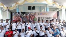 Bupati Pamekasan KH. Kholilurrahman bersama anggota Forkopimda dan kepala OPD foto bersama setelah menggelar kegiatan Bersapda. (DISPORAPAR PAMEKASAN FOR KLIKMADURA)