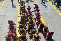 Belasan napi Lapas Kelas II-A Pamekasan saat persiapan dipindah ke Nusakambangan. (ISTIMEWA)