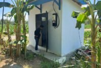 Warga berada di IRPOM Desa Jungcangcang, Kecamatan Kota Pamekasan. (DOK. KLIKMADURA)