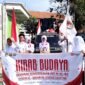 Santri Yayasan Al Madaniyah Atsarus Salafiyah mengikuti kirab budaya dalam rangka HUT Kemerdekaan ke-80 RI. (DOK. KLIKMADURA)