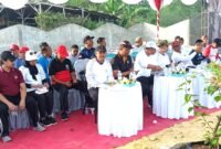 Bupati Pamekasan KH. Kholilurrahman bersama Wabup H. Sukriyanto didampingi Kepala Disporapar Pamekasan, Fathorrachman dan sejumlah kepala OPD saat program BERSAPDA di Kecamatan Proppo. (DISPORAPAR PAMEKASAN FOR KLIKMADURA)