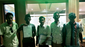 Sejumlah nelayan asal Desa Batioh, Kecamatan Banyuates, Kabupaten Sampang saat melapor ke Polda Jawa Timur, Jumat (22/8/2025).