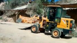 Alat berat ada di lokasi tambang galian C di Kecamatan Proppo, Pamekasan. (ISTIMEWA)