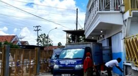 Petugas SPPG di Pamekasan bersiap mendistribusikan MBG beberapa waktu lalu. (DOK. KLIKMADURA)