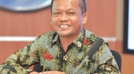 Rektor Universitas Trunojoyo Madura (UTM) Dr. Safi'. (SUMBER FOTO: IG @universitastrunojoyomadura)