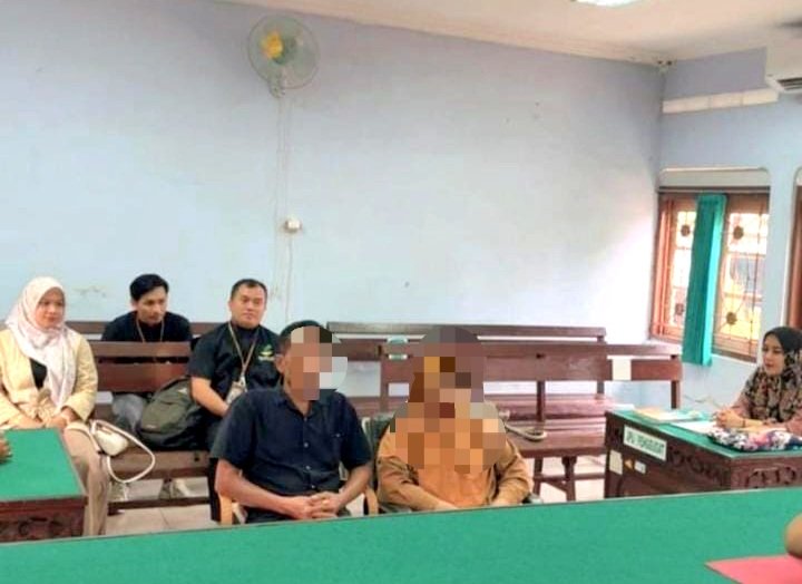 Suasana sidang lanjutan kasus dugaan bullying SMPN 2 Pademawu di PN Pamekasan. (LAILIYATUN NURIYAH / KLIKMADURA)