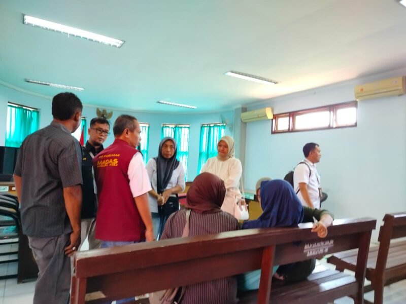 Suasana sidang putusan kasus perundungan di PN Pamekasan (Lailiyatun Nuriyah/KLIK MADURA).