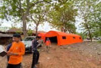 Tenda milik BPBD Pamekasan yang akan digunakan siswa-siswi SDN Tamberu 2 untuk kegiatan belajar mengajar selama sekolah disegel. (KLIKMADURA)