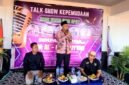 Manajer PLN UP3 Madura, Fahmi Fahresi saat menjadi pembicara pada kegiatan talkshow kepemudaan di Ponpes Al Mardliyyah, Desa Tagangser Laok, Kecamatan Waru, Pamekasan.
