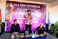 Manajer PLN UP3 Madura, Fahmi Fahresi saat menjadi pembicara pada kegiatan talkshow kepemudaan di Ponpes Al Mardliyyah, Desa Tagangser Laok, Kecamatan Waru, Pamekasan.