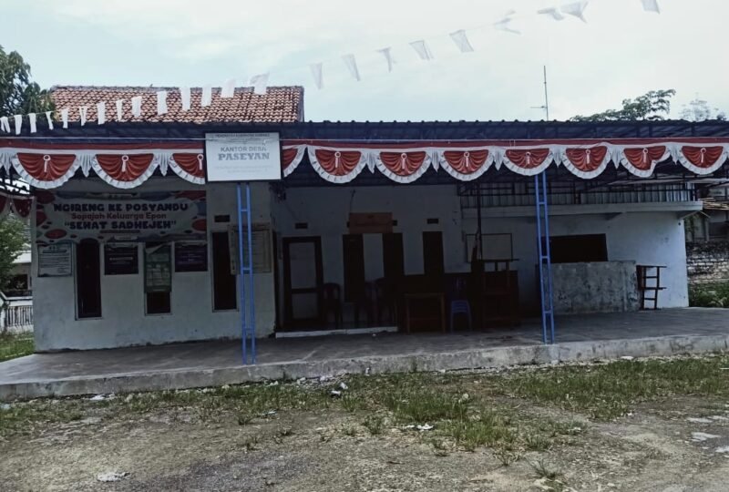 Situasi Kantor Desa Paseyan, Kecamatan Sampang saat Klik Madura mengunjungi pada, Jumat (3/10/2025).