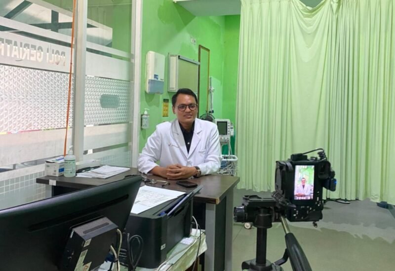 Dokter Spesialis Penyakit Dalam RSUD Smart Pamekasan, dr. Alfan Fatoni. (BADRUS SOLEH / KLIKMADURA)