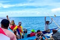 Nelayan saat menggelar aksi demonstrasi menolak tambang migas di perairan Kangean, Jumat (31/10/2025). (ISTIMEWA)