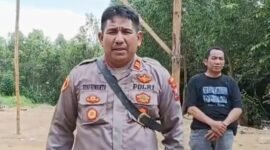 Kapolsek Kedungdung, Iptu Syafriwanto usai membersihkan area judi ayam. (DOK. KLIKMADURA)