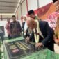 Ketua Badan Anggaran DPR RI asal Dapil XI Madura, MH Said Abdullah saat meresmikan GOR Said Abdullah di UIN Madura. (MOHAMMAD IQBALUL KHAVEI MZ / KLIKMADURA)