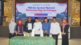 Momen foto bersama usai penandatanganan Memorandum of Agreement (MoA) antara Fakultas Ushuluddin dan Dakwah UIN Madura dengan BPC Perhumas Surabaya Raya. (ISTIMEWA)
